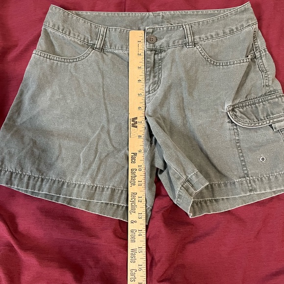 Northface Womens Size 4 Green Vintage Cargo Hiking/Walking Shorts - Picture 4 of 4
